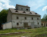 Original state of the museum building - a look from the rails